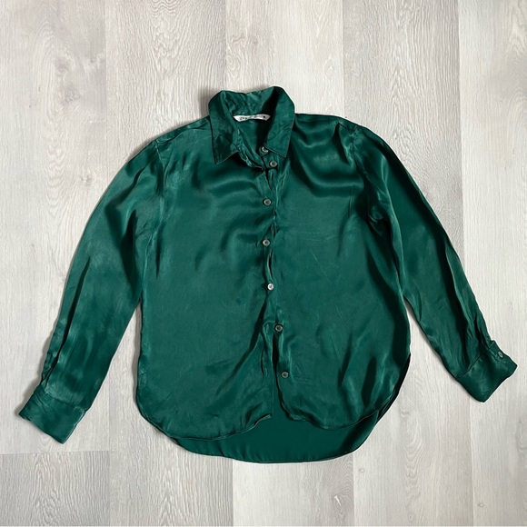 Zara Tops - ZARA WOMENS SHIRT EMERALD GREEN SATIN EFFECT LONG SLEEVE BUTTON XS